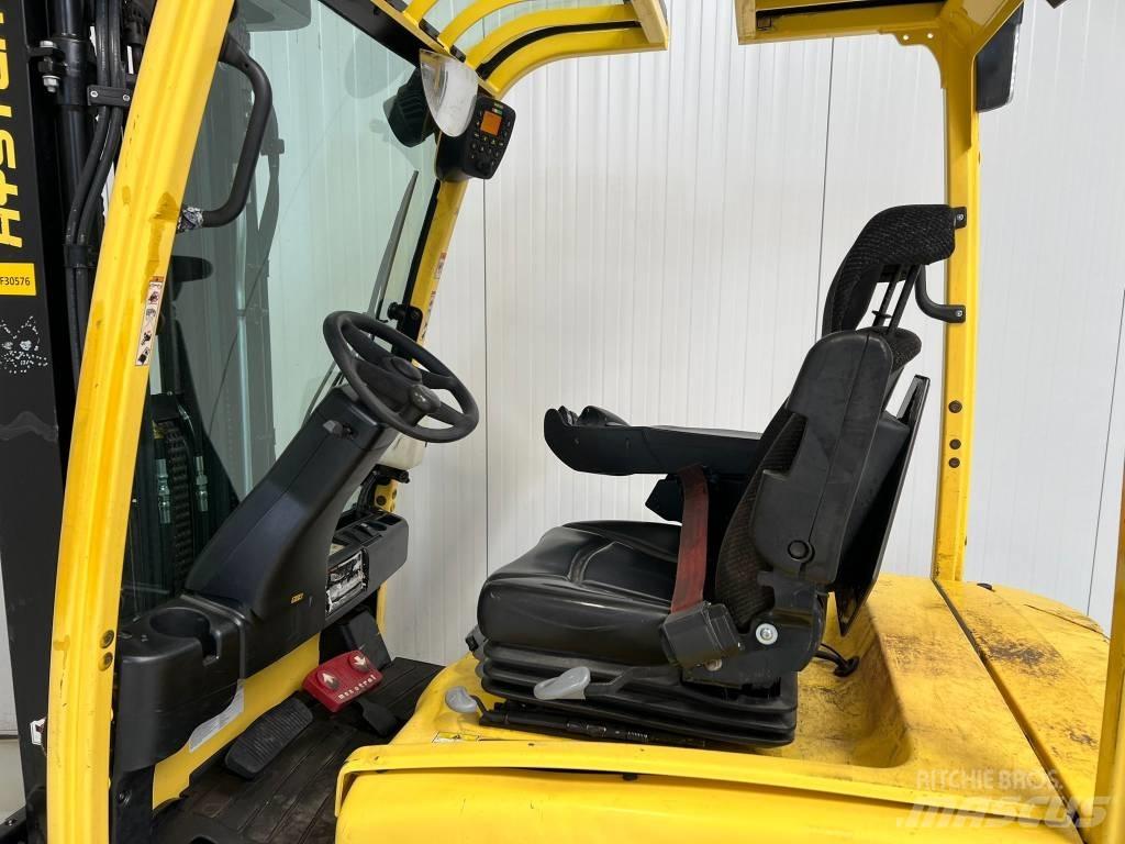 Hyster J2.0XN LWB Elektro Stapler