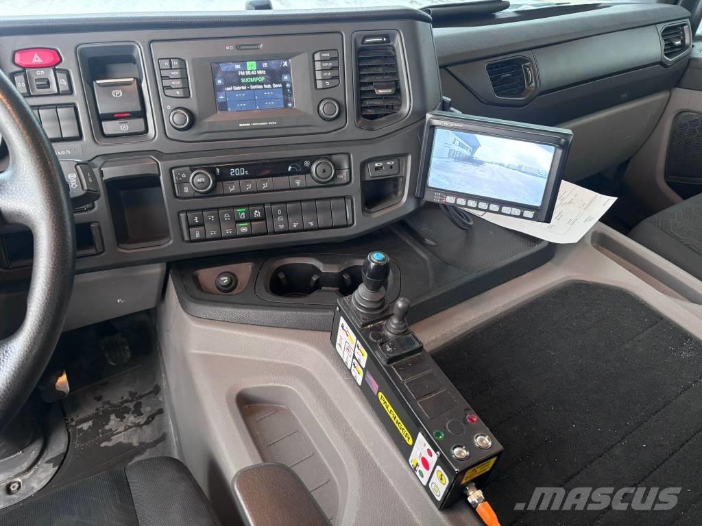 Scania P 360 Abrollkipper