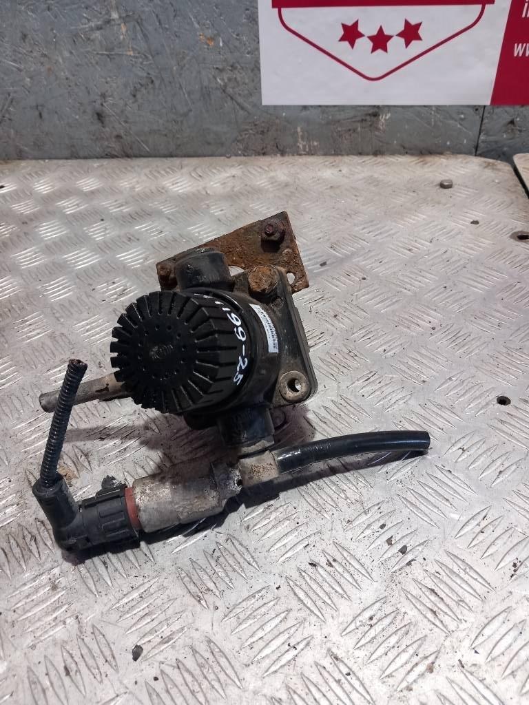 MAN TGM  81521166074 Bremsen
