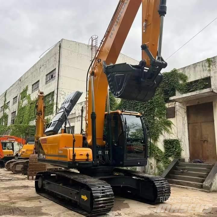 Hyundai R220LC-9S Raupenbagger