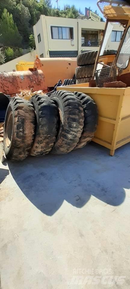 Goodyear 14.00-24 Reifen