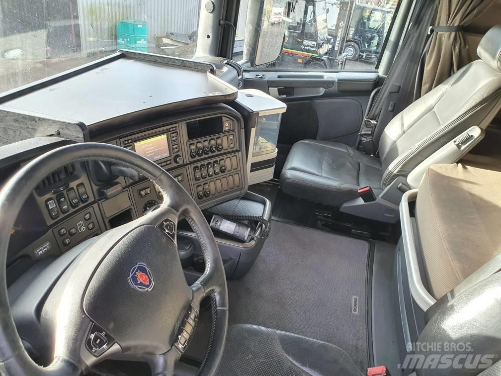 Scania R 490 Holztransportanhänger
