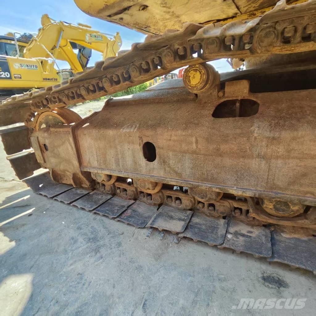 Komatsu PC 240 LC-7 Raupenbagger