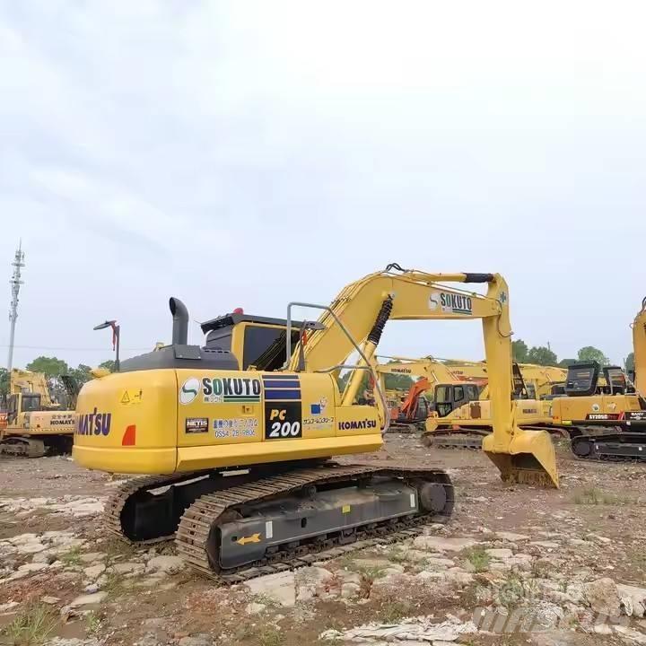 Komatsu PC200 Midibagger  7t - 12t