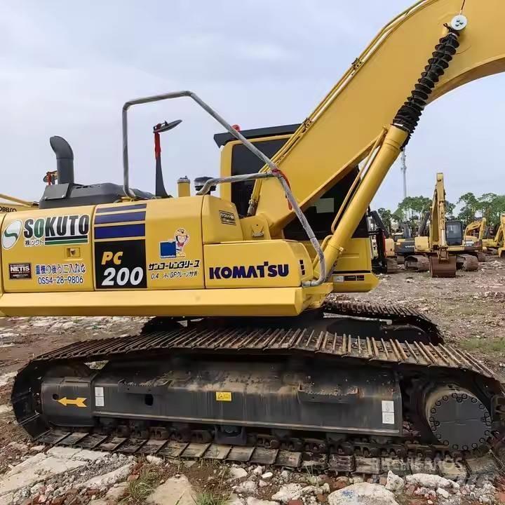 Komatsu PC200 Midibagger  7t - 12t