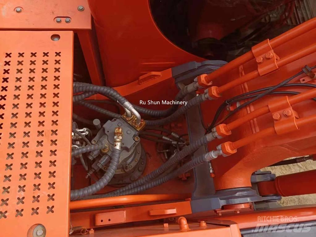 Doosan DX 225 LC Raupenbagger