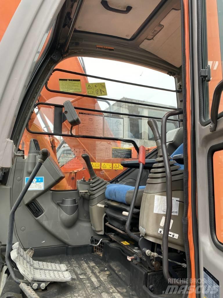 Hitachi 135 Raupenbagger