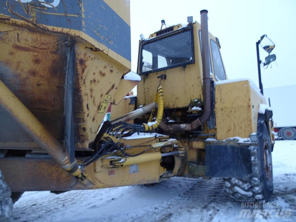 Moxy MT 36 Dumper - Knickgelenk