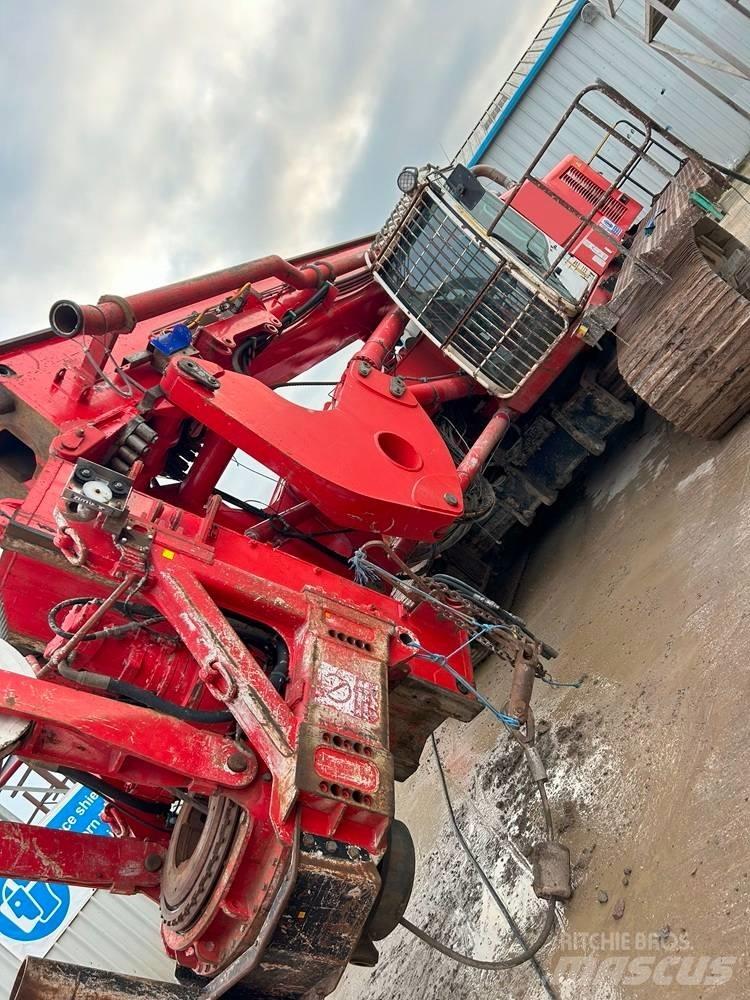 Soilmec SR70 Rammen