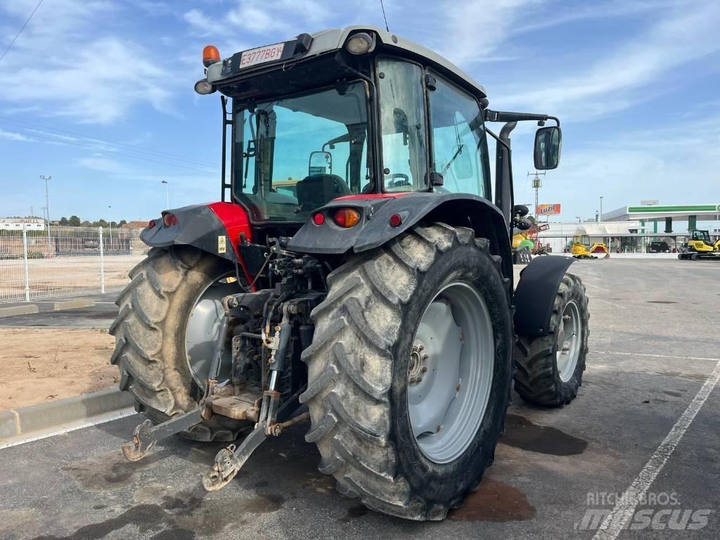 Massey Ferguson 5711 Traktoren