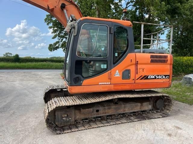 Doosan DX 140 LC Raupenbagger