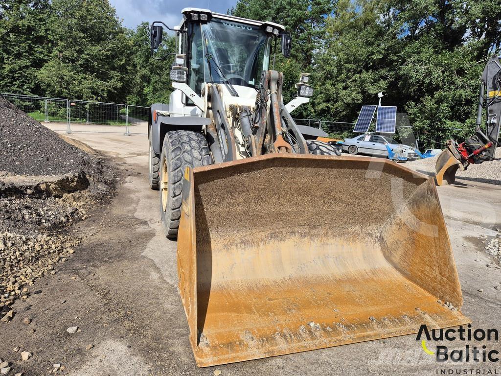 Volvo L 90 Radlader