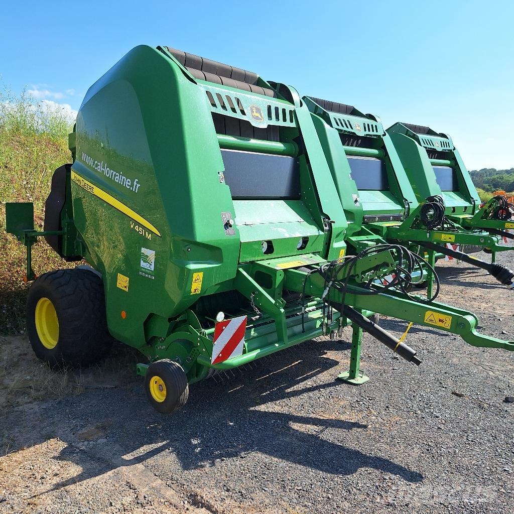 John Deere V 451 M Rundballenpressen