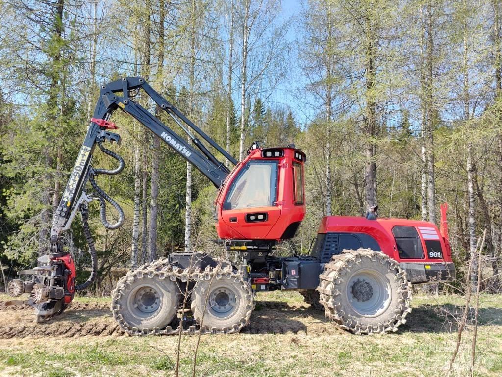 Komatsu 901 Harvester