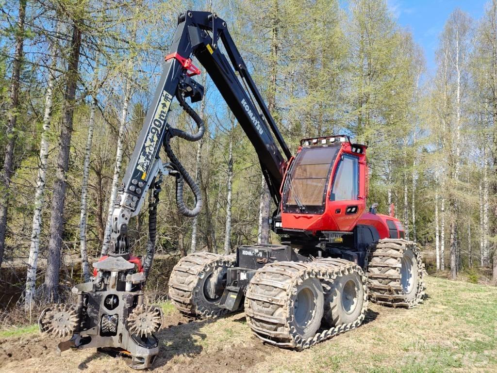 Komatsu 901 Harvester