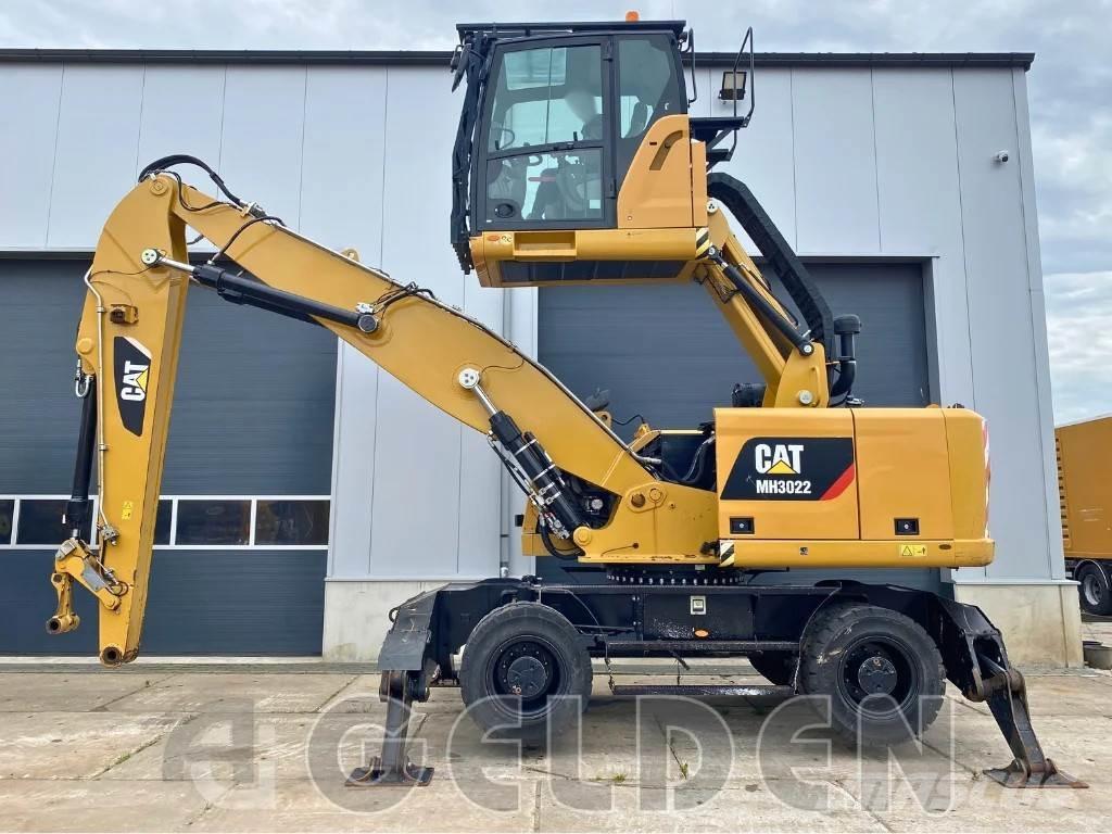 CAT MH3022 Materialumschlag