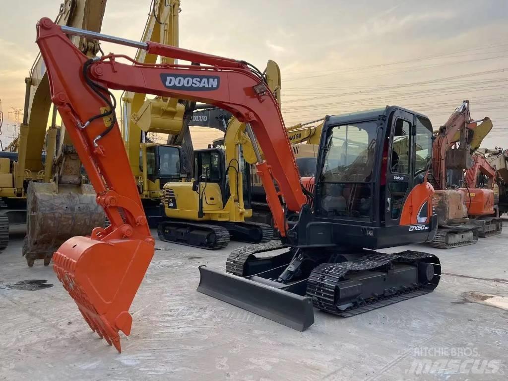 Doosan DX60 Raupenbagger