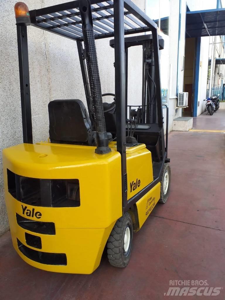 Yale GDP20AF Diesel Stapler