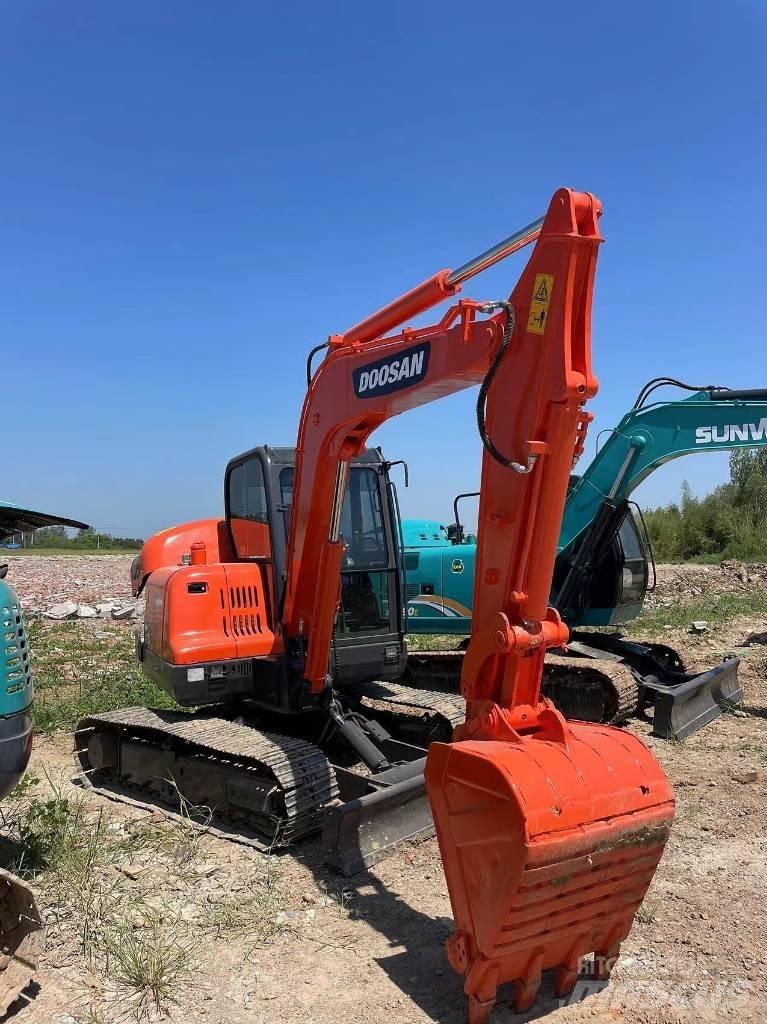 Doosan DX60 Raupenbagger