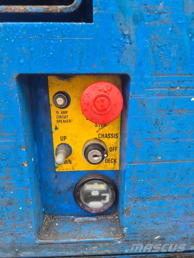 UpRight MX19 Scheren-Arbeitsbühnen