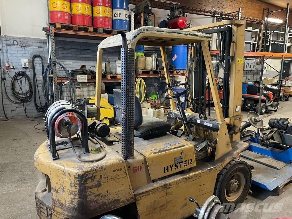 Hyster H 50 XL Gas Stapler