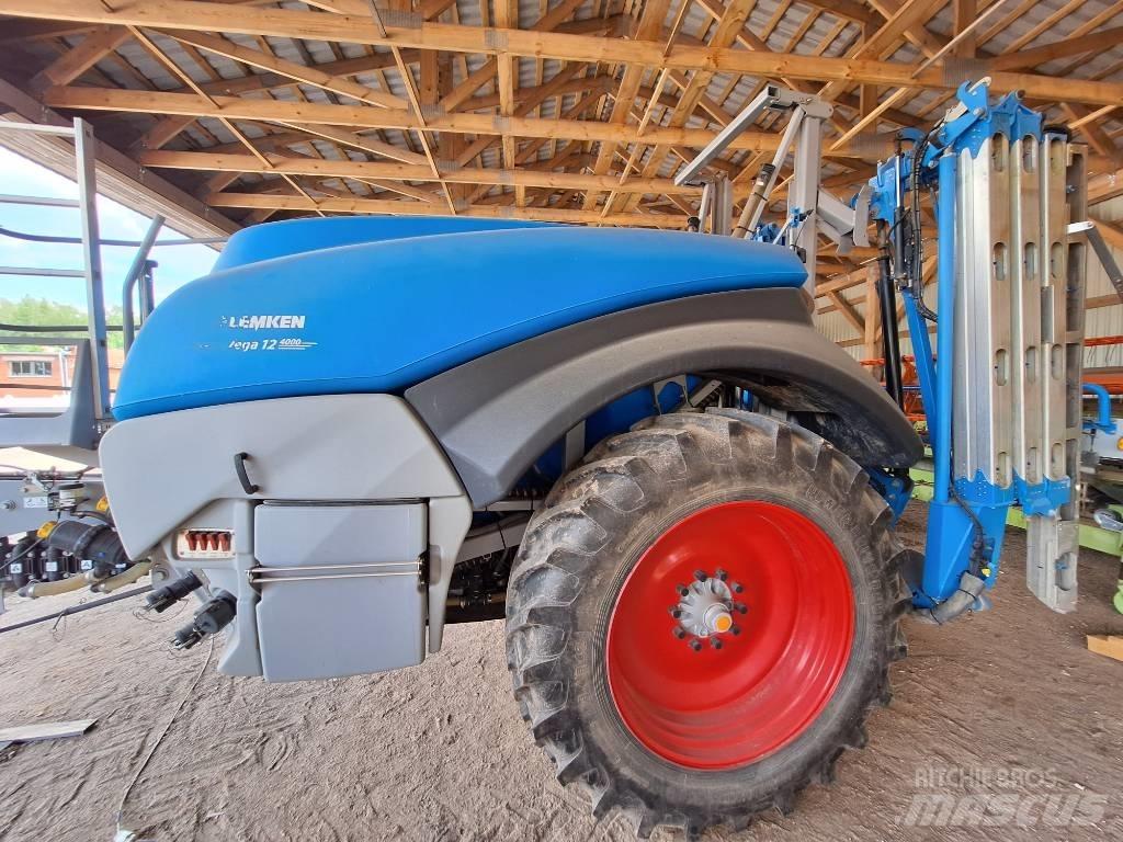 Lemken Vega 12/4000 Anhängespritzen