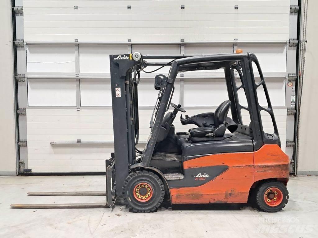 Linde E30-01 Elektro Stapler