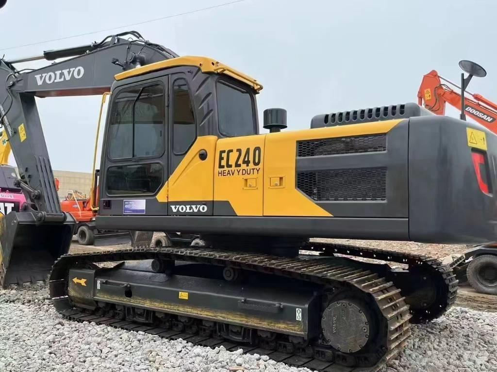 Volvo EC 240 Raupenbagger
