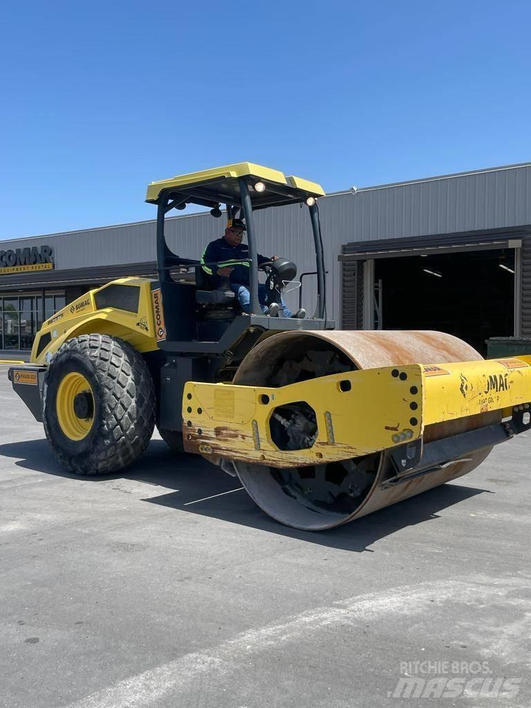 Bomag BW 211 DH-5 Walzenzüge