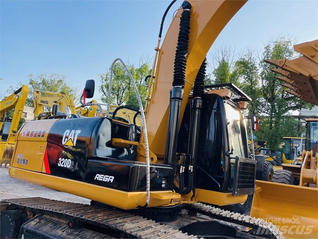 CAT 320d2l Raupenbagger