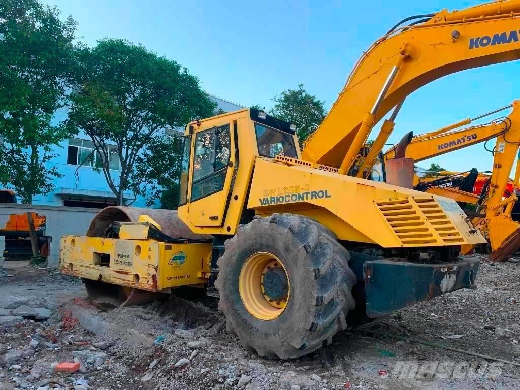 Bomag BW 225 D-3 Tandemwalzen