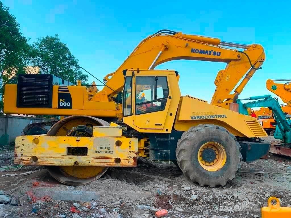 Bomag BW 225 D-3 Tandemwalzen