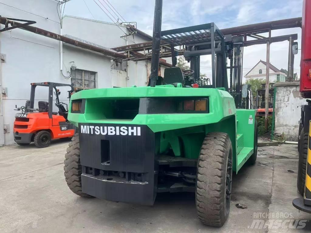 Mitsubishi FD 150 Diesel Stapler