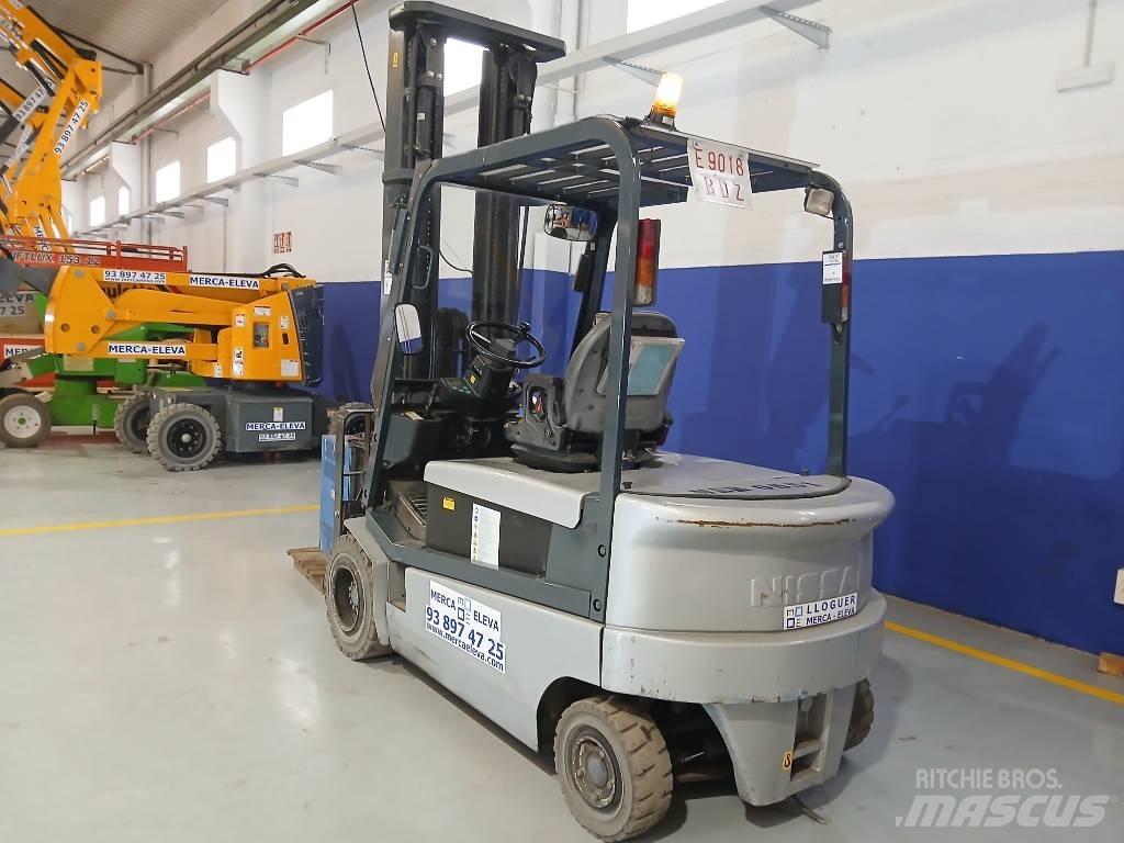 Nissan GQ02 L 30 CU Elektro Stapler