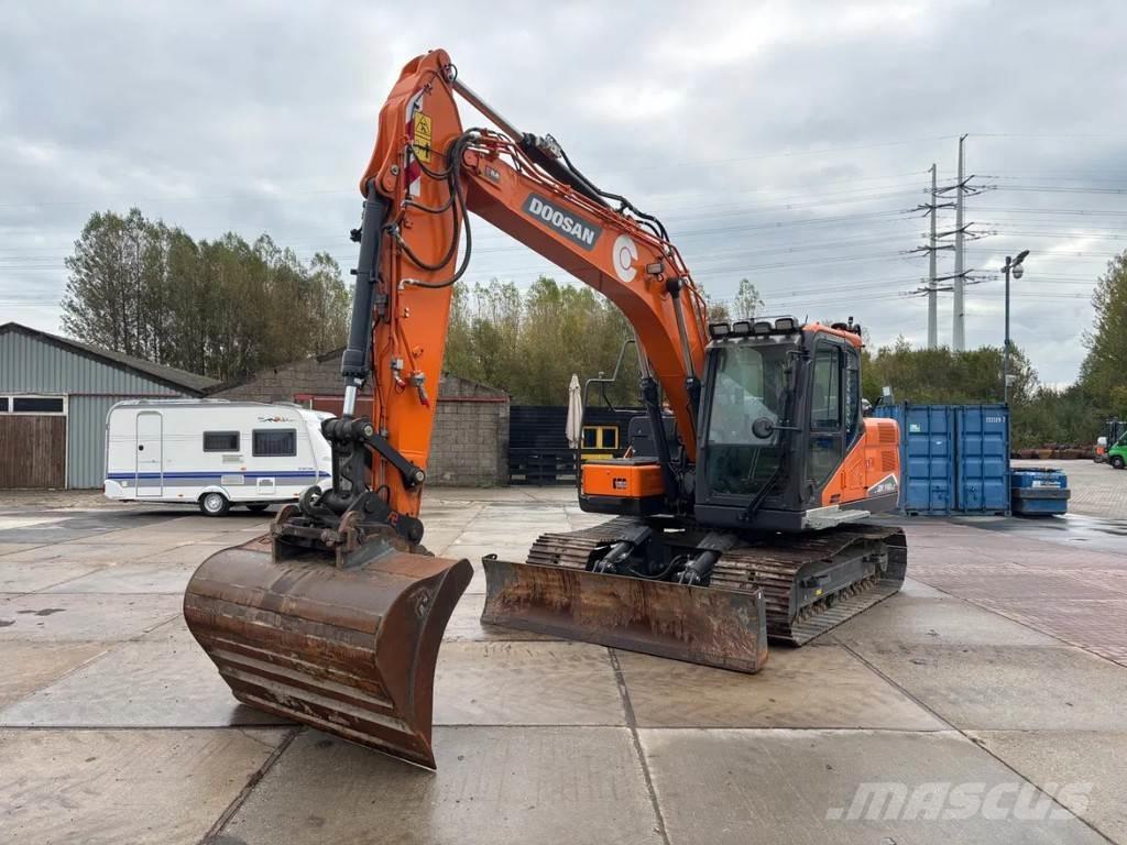Doosan DX140LC-7 Raupenbagger