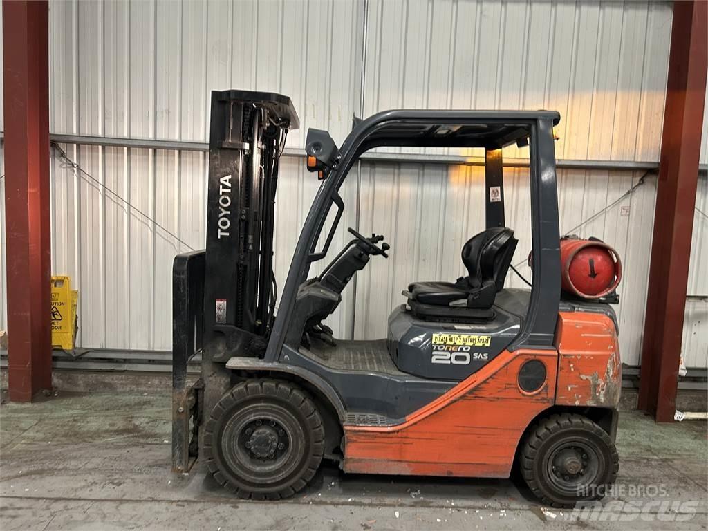 Toyota 02-8FGF20 Gas Stapler