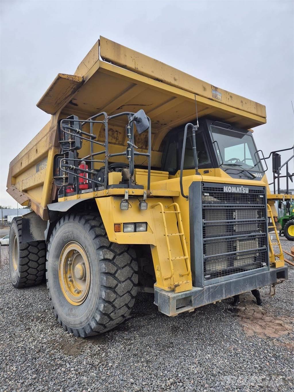 Komatsu HD605 Dumper - Knickgelenk