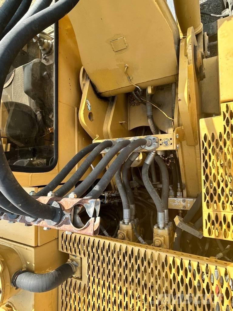 CAT 214 Mobilbagger