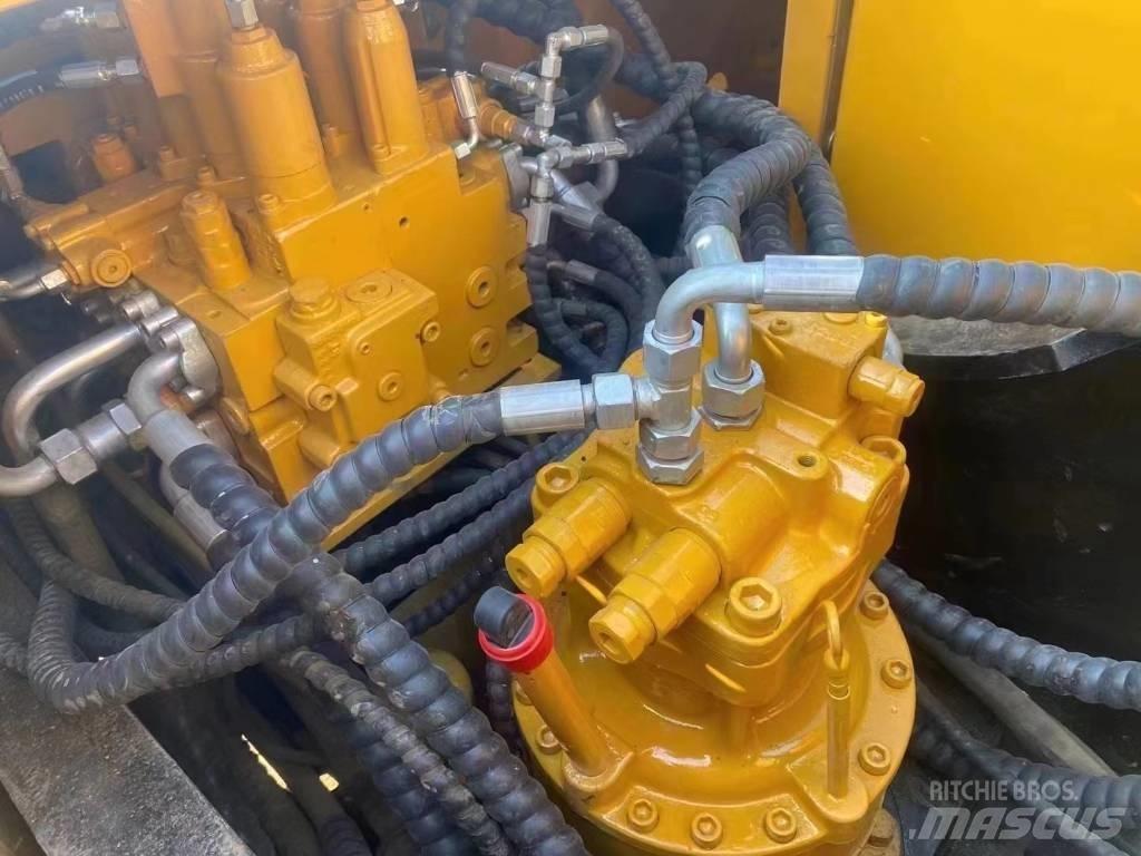 Sany SY215C Raupenbagger