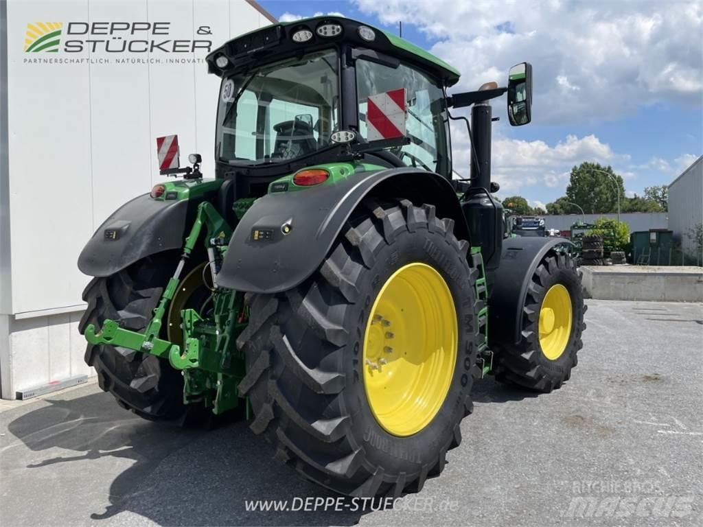 John Deere 6250R Traktoren