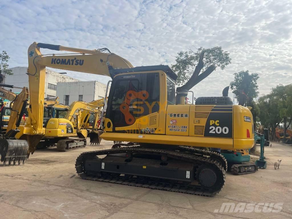 Komatsu PC 200-8 Raupenbagger