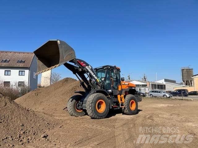 Doosan DL280 Radlader