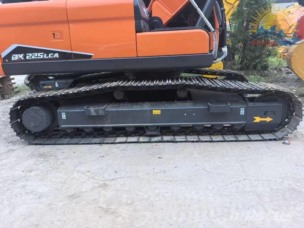 Doosan DX 225 LC-9C Raupenbagger