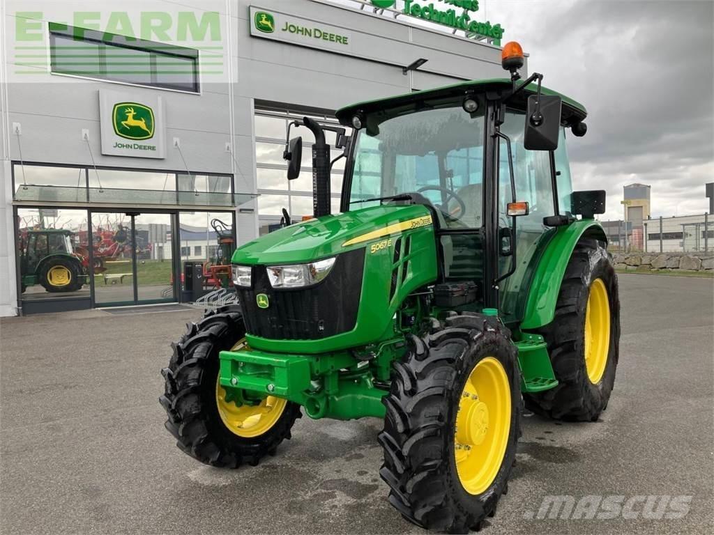 John Deere 5067E Traktoren