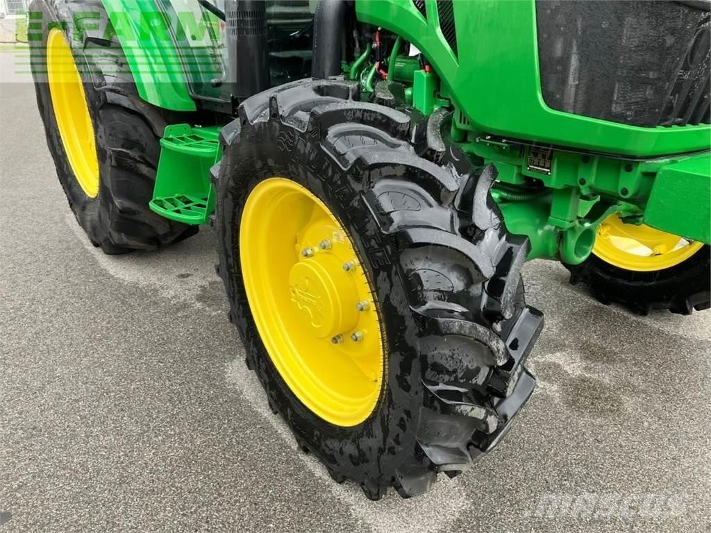 John Deere 5067E Traktoren