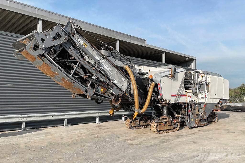 Wirtgen W 210 Asphaltfräsen