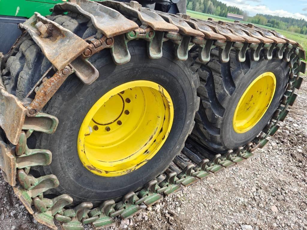 John Deere 1170 G Harvester