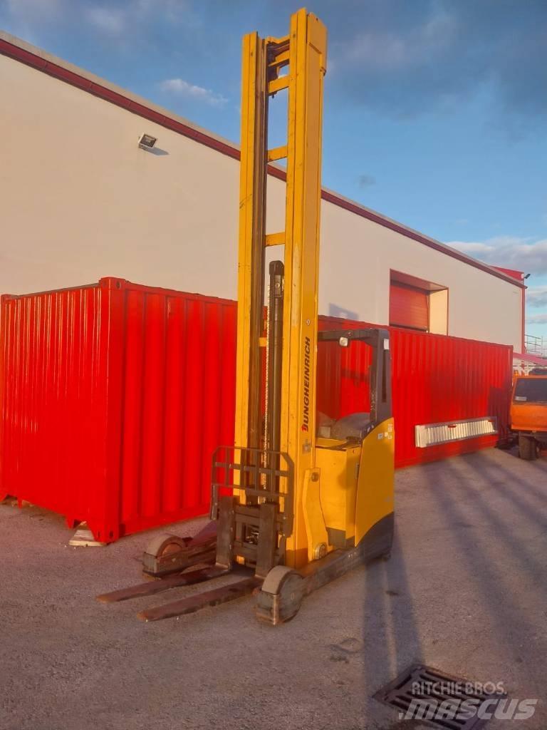 Jungheinrich ETV 325 Schubmaststapler