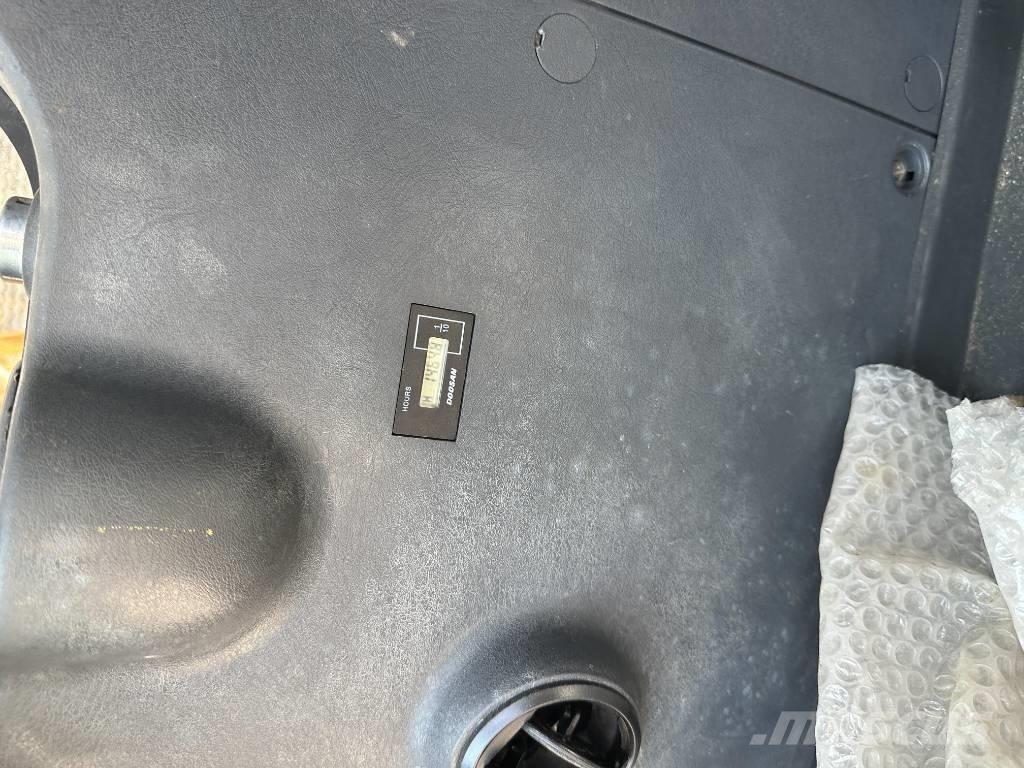 Hyundai R220LC-9S Raupenbagger