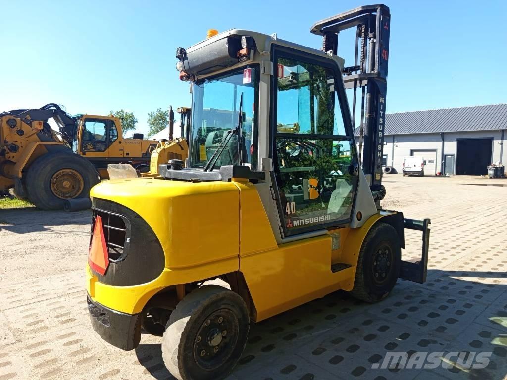 Mitsubishi FD 40 K Diesel Stapler
